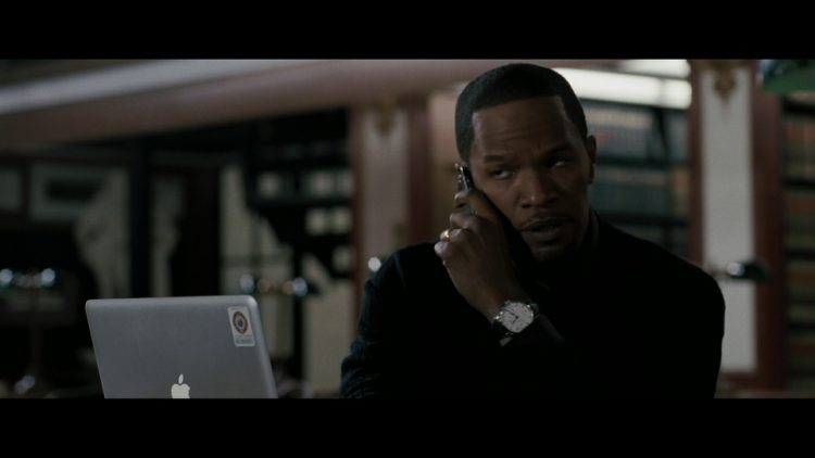 Example: Apple MacBook Laptop Used by Jamie Foxx as Nicholas ‘Nick' Rice in Law Abiding Citizen (2009)