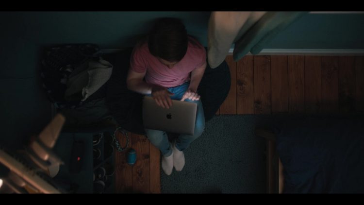 Example: Apple MacBook Laptop of Kit Connor as Nick Nelson in Heartstopper TV Show