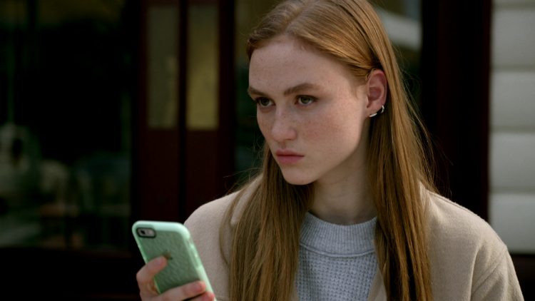 Example: Apple iPhone Smartphone of Madison Lintz as Maddie Bosch in Bosch TV Show