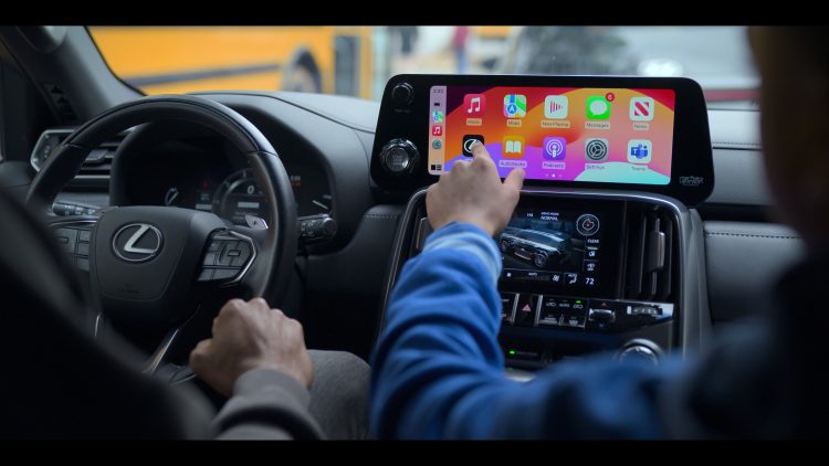 Product Placement Example: Apple CarPlay in Reasonable Doubt Season 2 Episode 4