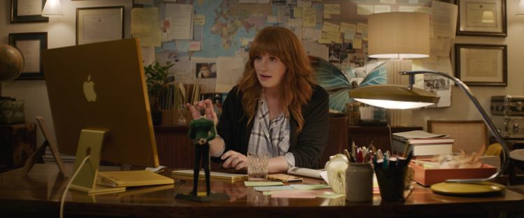 Apple iMac Computer Used by Bryce Dallas Howard as Elly Conway in Argylle (2024) Movie