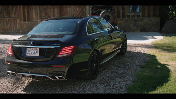 Mercedes-AMG E63 S Black Car Used by Kelly Reilly as Beth in Yellowstone S03E02 TV Show – Product Placement Example