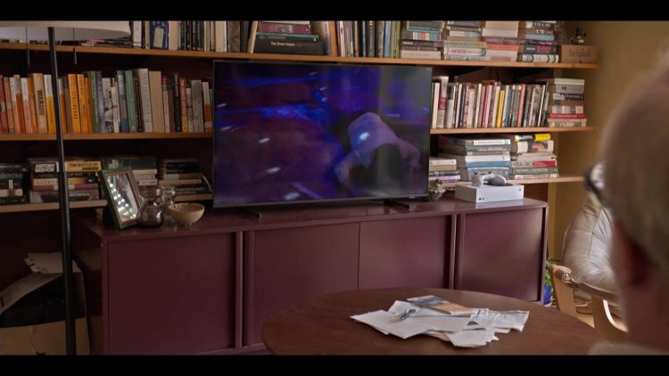 Product Placement Example: Xbox Console in Mr. Throwback TV Show (Season 1 Episode 4)