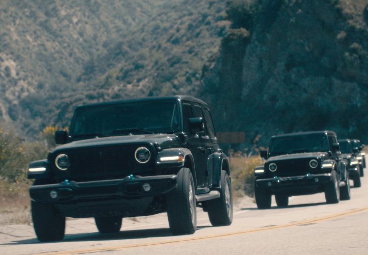 Jeep Wrangler Cars in Paradise S01E02 