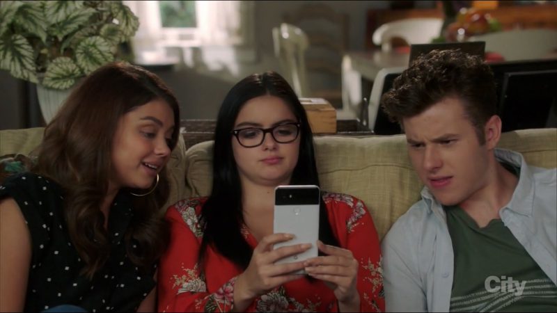 Google Pixel 2 XL Smartphone Used by Ariel Winter in Modern Family: It's the Great Pumpkin, Phil Dunphy (2017)