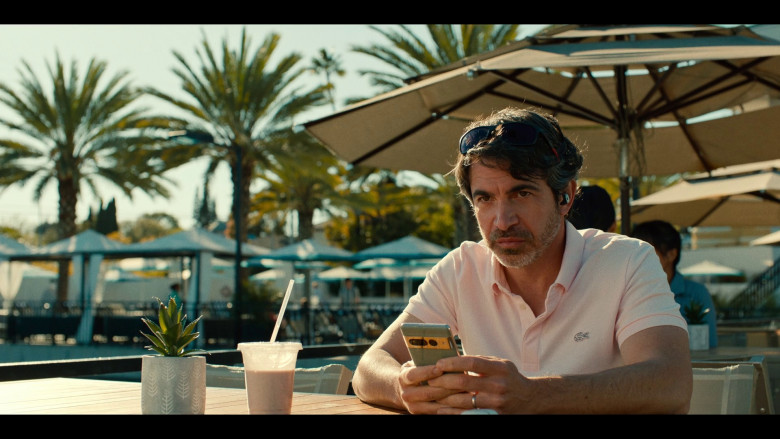 Google Pixel Android Smartphone of Chris Messina as Nathan Bartlett in Based on a True Story S01E03 “Who's Next” (2023)