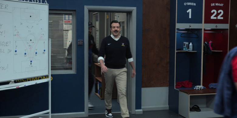 Nike AJ 1 Shoes and Sweater Worn by Jason Sudeikis in Ted Lasso S03E10 “International Break” (2023)